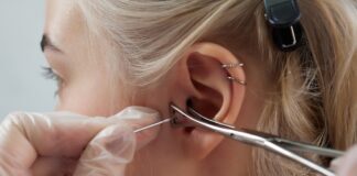 Gefahren beim Piercing Wann Vorerkrankungen und Medikamente ein Risiko darstellen können